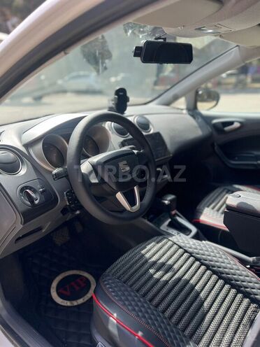SEAT Ibiza 2011, 270,000 km - 1.6 l - Bakı