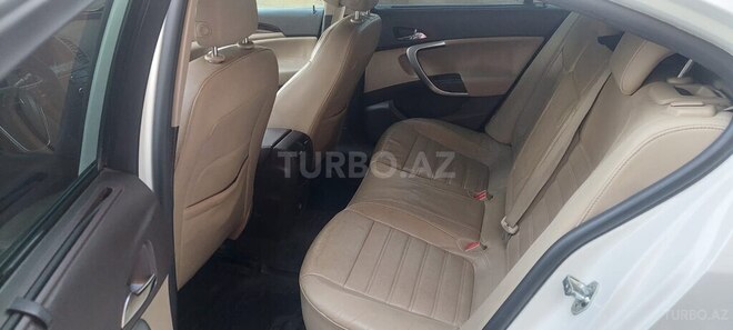 Opel Insignia 2011, 220,000 km - 2.0 л - Bakı
