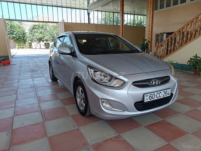 Hyundai Accent