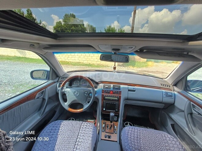 Mercedes E 240 1999, 327,455 km - 2.4 l - Bərdə