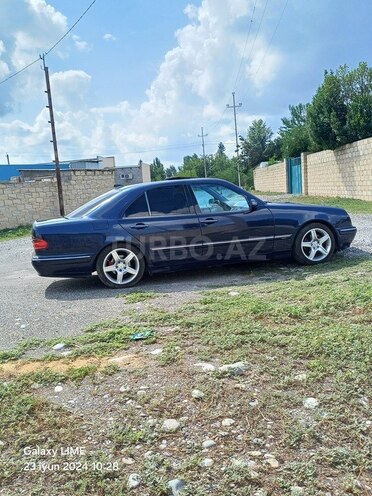 Mercedes E 240 1999, 327,455 km - 2.4 l - Bərdə
