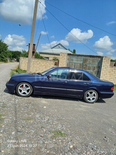 Mercedes E 240 1999, 327,455 km - 2.4 l - Bərdə