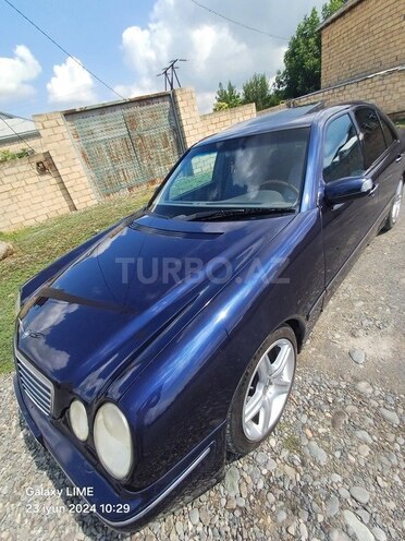 Mercedes E 240 1999, 327,455 km - 2.4 l - Bərdə