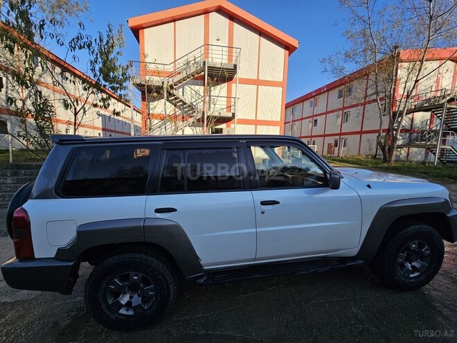 Nissan Patrol 2008, 350,000 km - 3.0 л - Bakı
