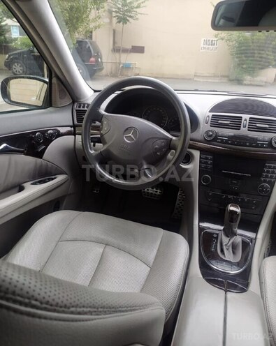 Mercedes E 320 2002, 205,000 km - 3.2 l - Bakı