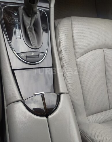 Mercedes E 320 2002, 205,000 km - 3.2 l - Bakı