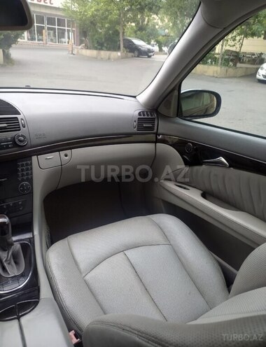 Mercedes E 320 2002, 205,000 km - 3.2 l - Bakı