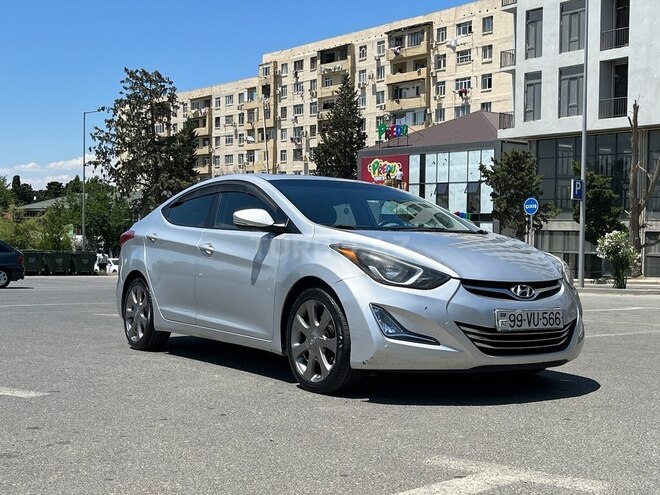 Hyundai Elantra