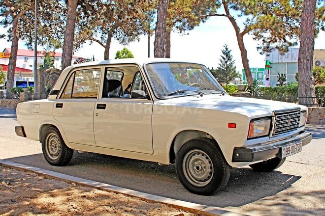 LADA (VAZ) 2107