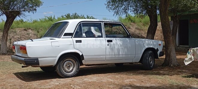 LADA (VAZ) 2107