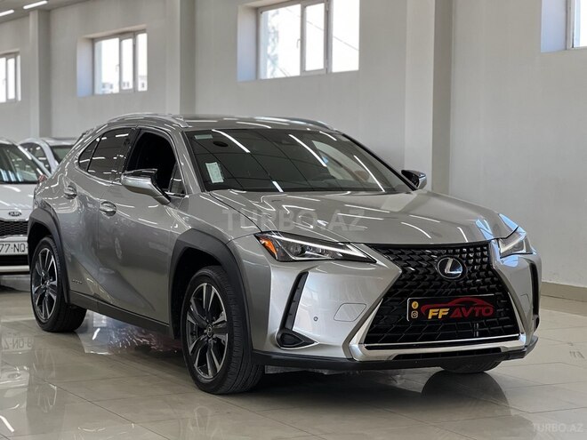 Lexus UX 250h