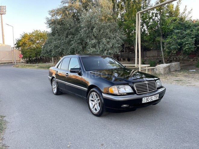 Mercedes C 230