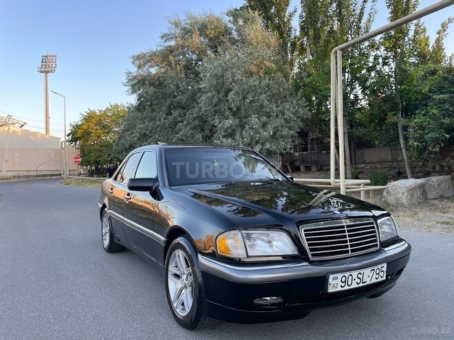 Mercedes C 230