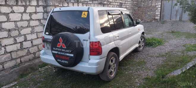 Mitsubishi Pajero io