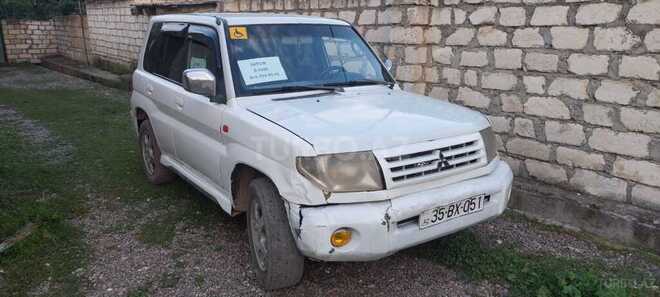 Mitsubishi Pajero io