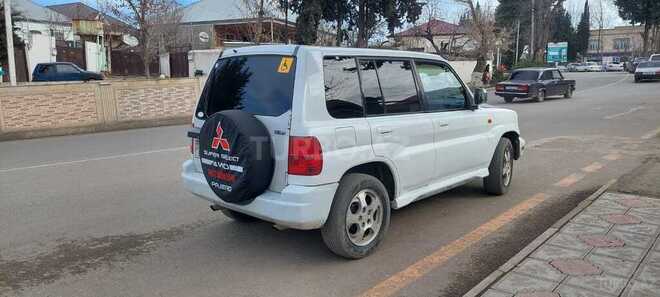 Mitsubishi Pajero io