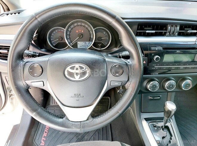 Toyota Corolla 2013, 203,000 km - 1.6 l - Bakı