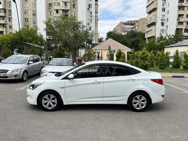 Hyundai Accent