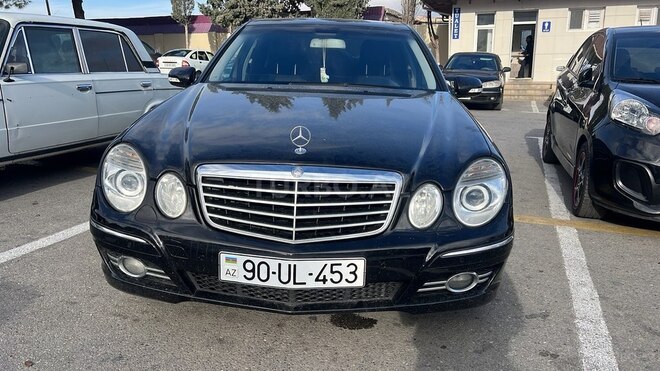 Mercedes E 280