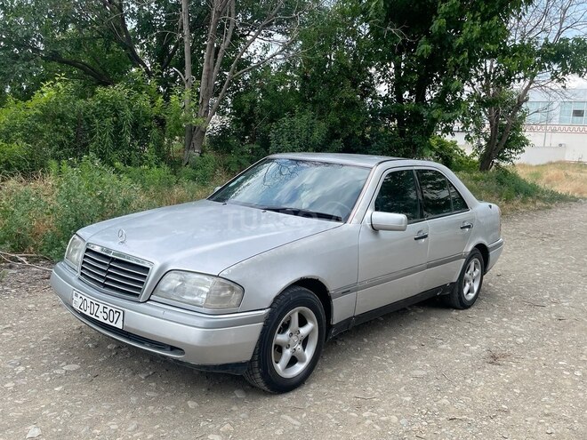 Mercedes C 180