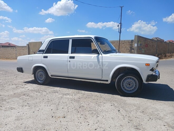 LADA (VAZ) 2107