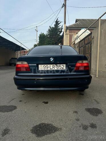 BMW 525