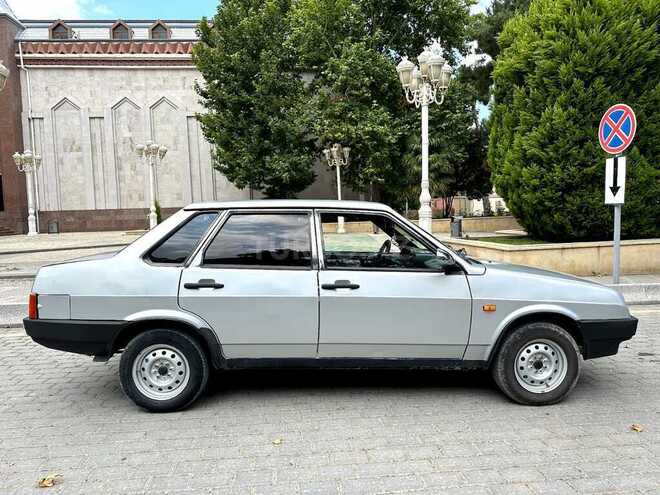 LADA (VAZ) 21099