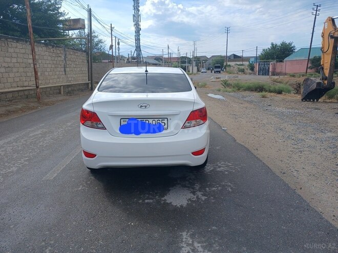 Hyundai Accent