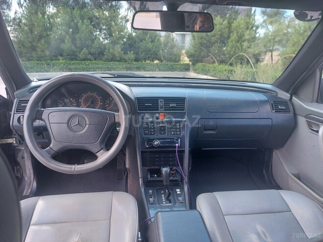 Mercedes C 280