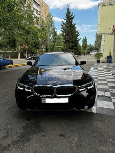 BMW 330