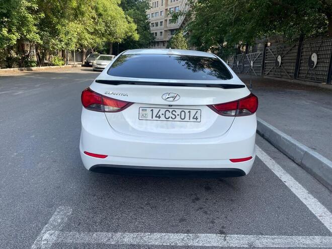 Hyundai Elantra