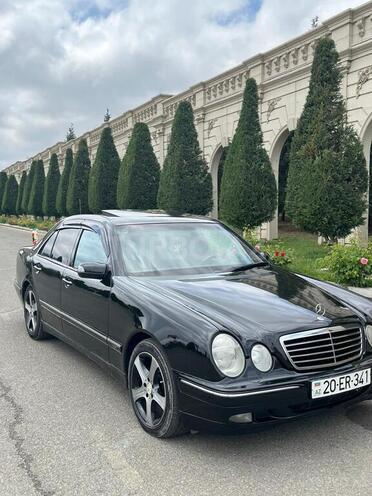 Mercedes E 320