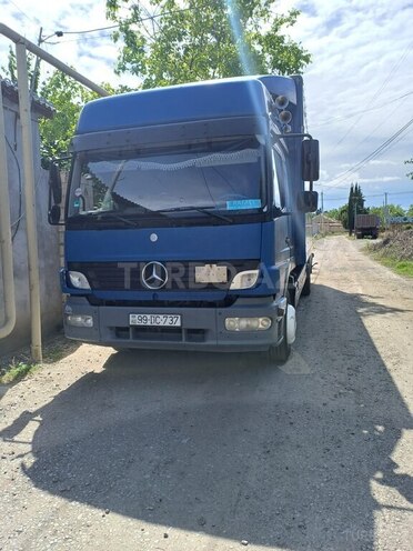 Mercedes Atego 1529