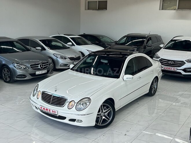 Mercedes E 240