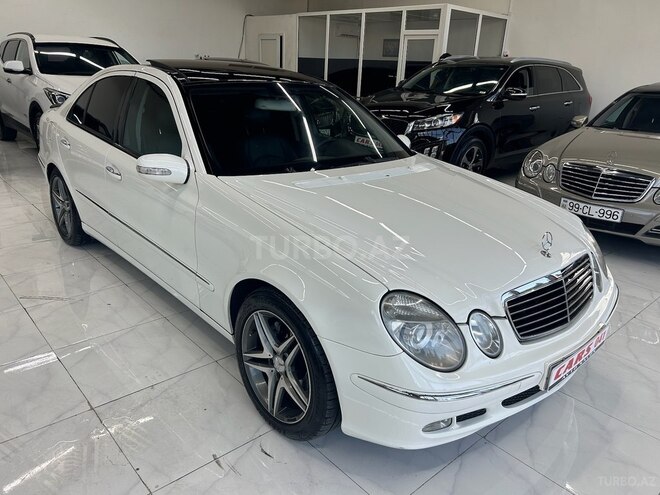 Mercedes E 240