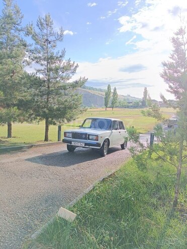 LADA (VAZ) 2107