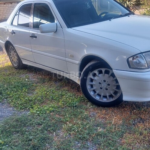 Mercedes C 200 1997, 464,940 km - 2.0 л - Sabirabad