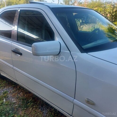 Mercedes C 200 1997, 464,940 km - 2.0 л - Sabirabad