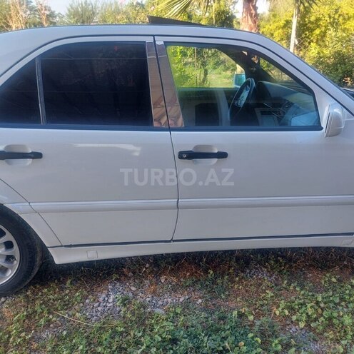 Mercedes C 200 1997, 464,940 km - 2.0 л - Sabirabad
