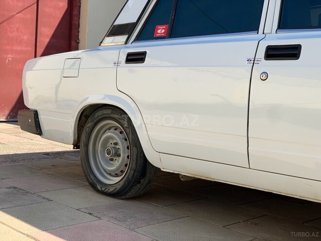 LADA (VAZ) 2107