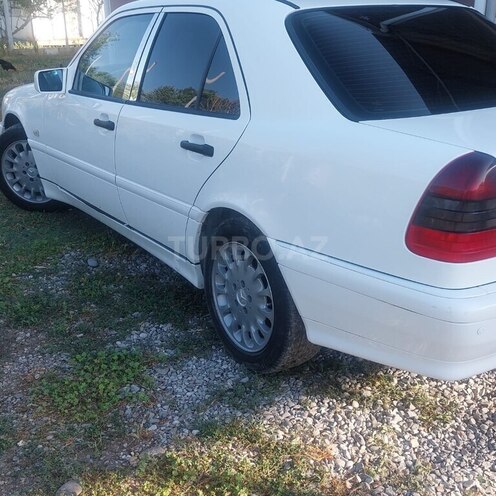 Mercedes C 200 1997, 464,940 km - 2.0 л - Sabirabad