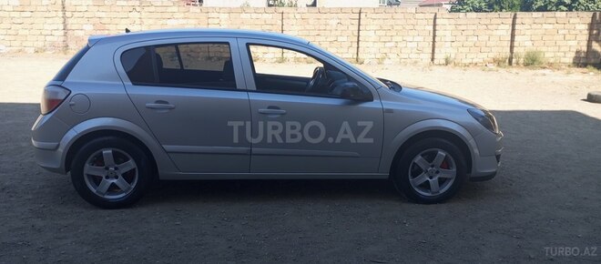 Opel Astra 2005, 288,000 km - 1.4 l - Bakı