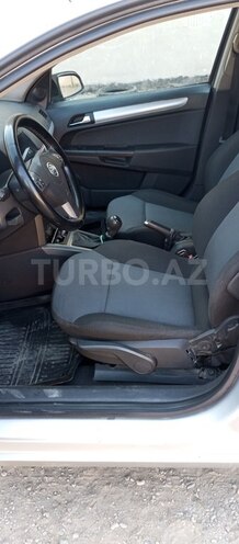 Opel Astra 2005, 288,000 km - 1.4 l - Bakı