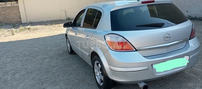 Opel Astra 2005, 288,000 km - 1.4 l - Bakı