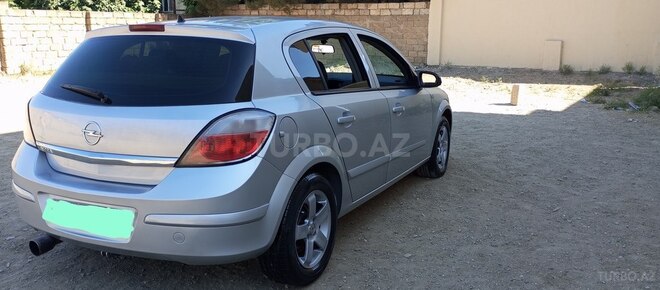 Opel Astra 2005, 288,000 km - 1.4 l - Bakı