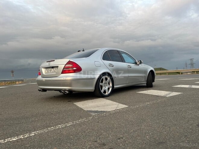 Mercedes E 240