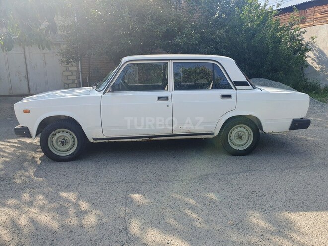 LADA (VAZ) 2107