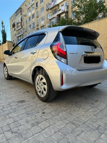 Toyota Prius C