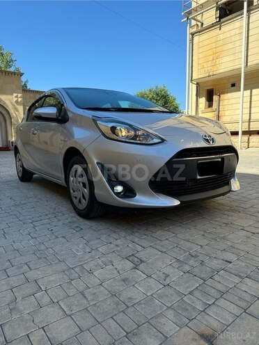 Toyota Prius C