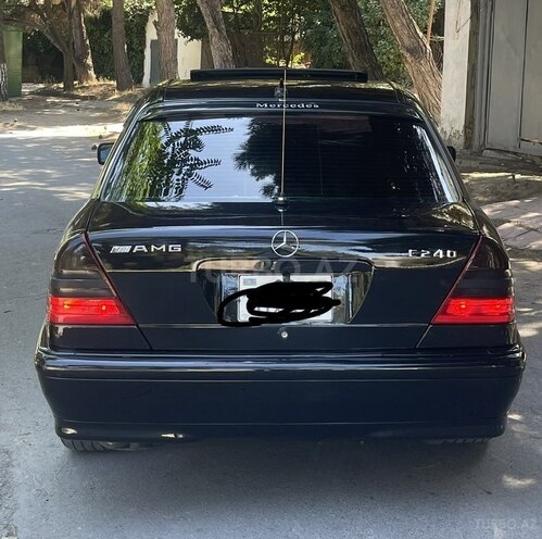 Mercedes C 240